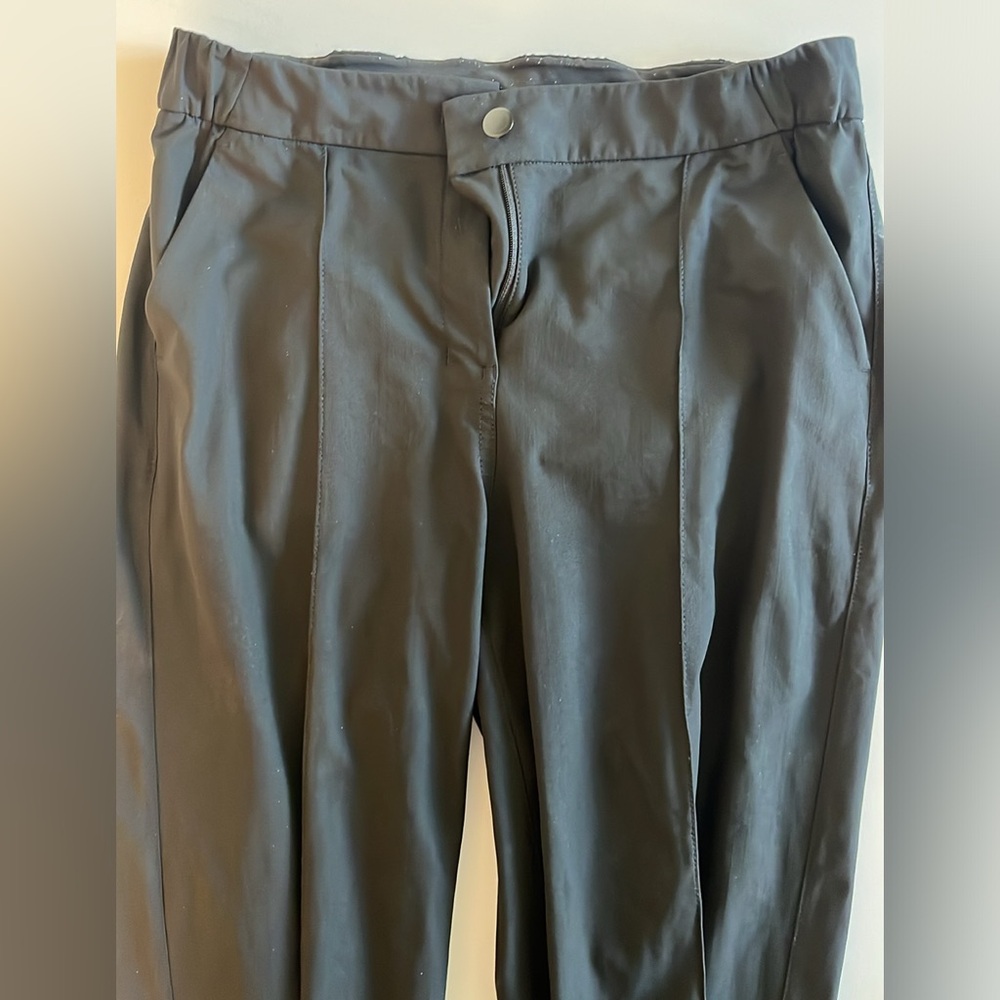 Lululemon Cropped Trouser